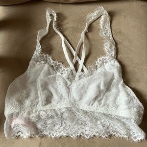 Candies white lace bra, size large